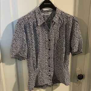 Floral Patterned button down short sleeve shirt